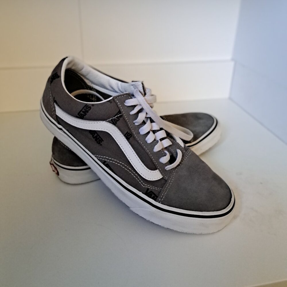 Vans Old Skool skate shoes grey, men 7.5, women's 9